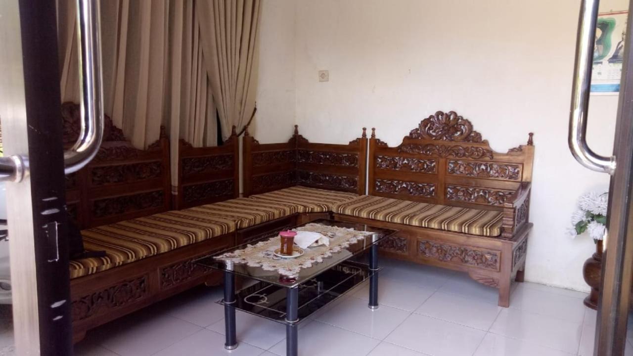 Cheap Inn Banyuwangi 바뉴왕기 외부 사진