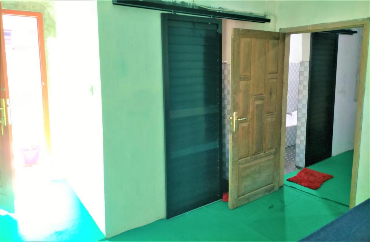Cheap Inn Banyuwangi 바뉴왕기 외부 사진
